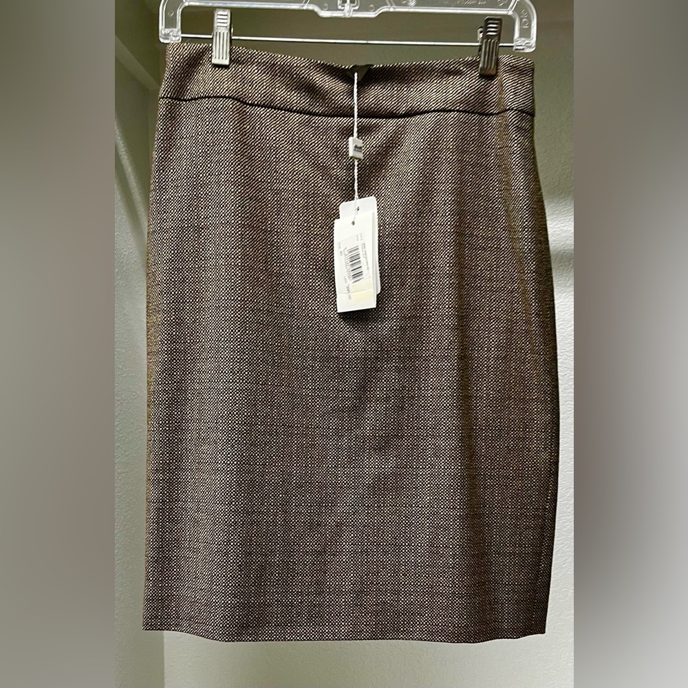 NWT Armani Collezioni Classic Short Skirt